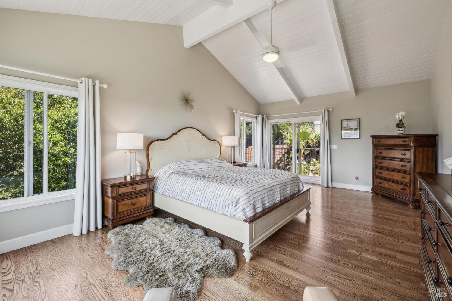 Detail Gallery Image 29 of 68 For 104 Eagle Dr, Novato,  CA 94949 - 4 Beds | 3 Baths