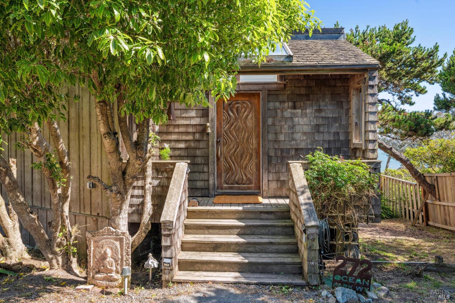 Detail Gallery Image 17 of 93 For 272 Ocean Pkwy, Bolinas,  CA 94924 - 3 Beds | 2 Baths