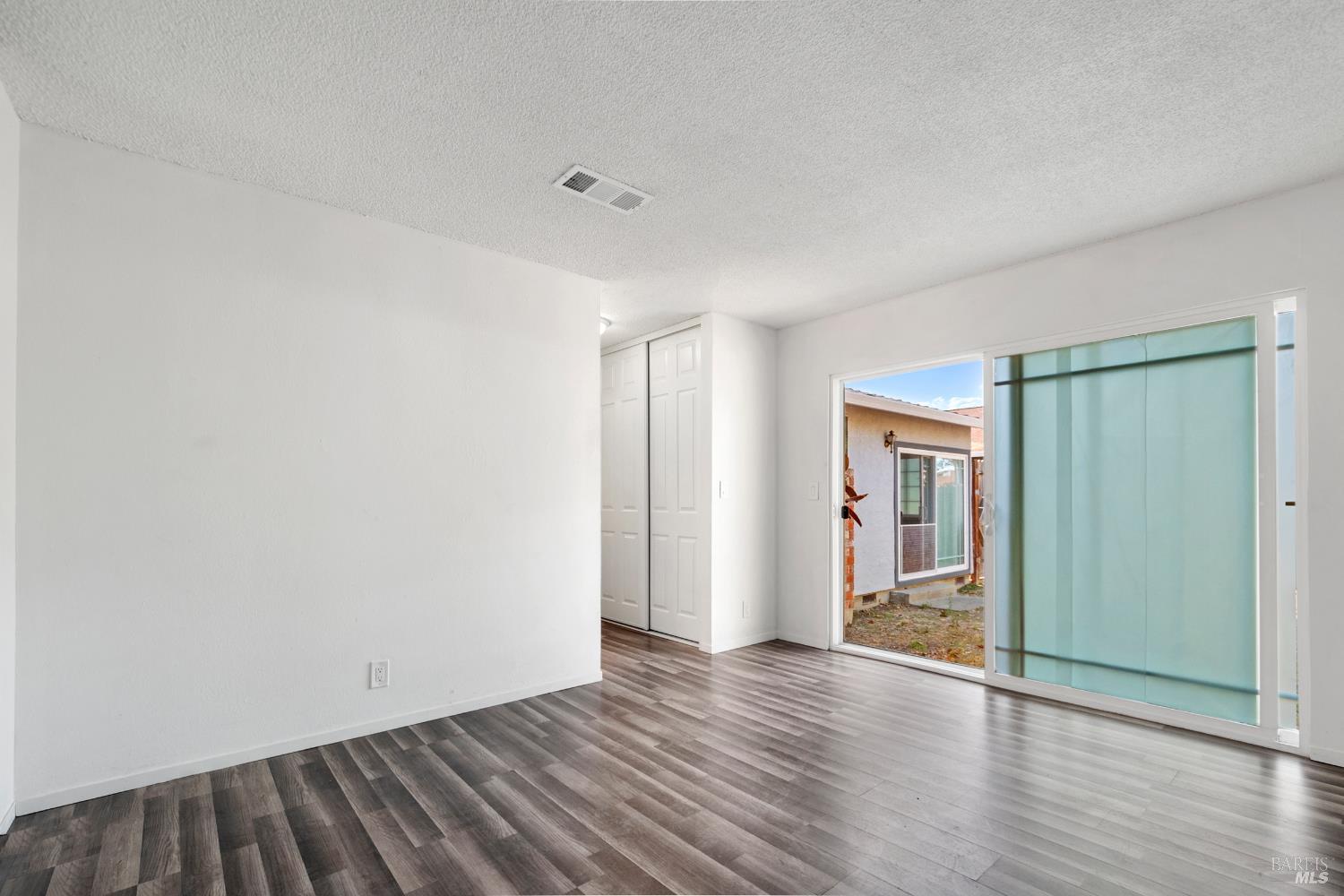 Springfield None, Vallejo, California image 27