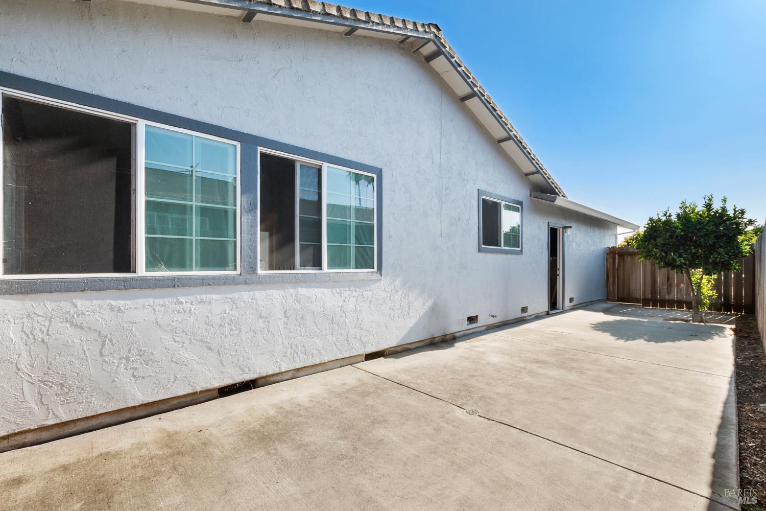 Springfield None, Vallejo, California image 32