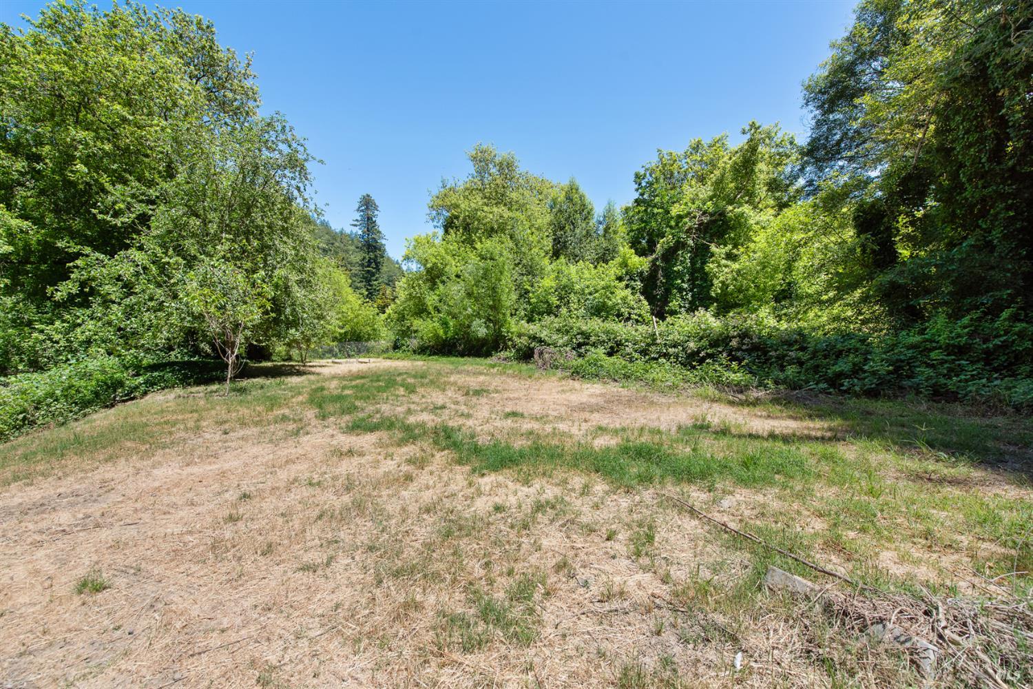 Detail Gallery Image 31 of 36 For 18135 Hwy 116 Unkn, Guerneville,  CA 95446 - 2 Beds | 1 Baths