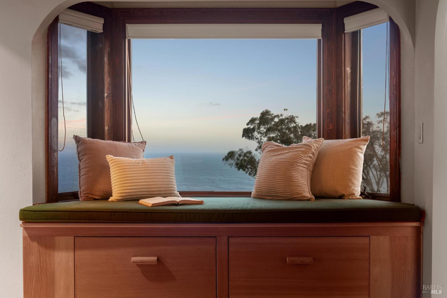 Detail Gallery Image 75 of 93 For 272 Ocean Pkwy, Bolinas,  CA 94924 - 3 Beds | 2 Baths