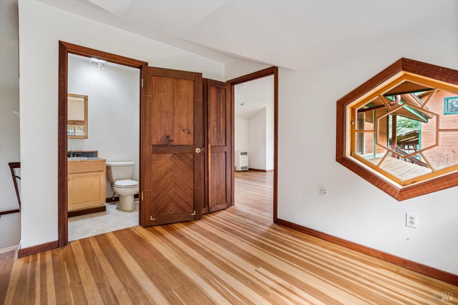 Detail Gallery Image 11 of 57 For 3100 Radical Ridge Rd, Redwood Valley,  CA 95470 - 4 Beds | 1/3 Baths