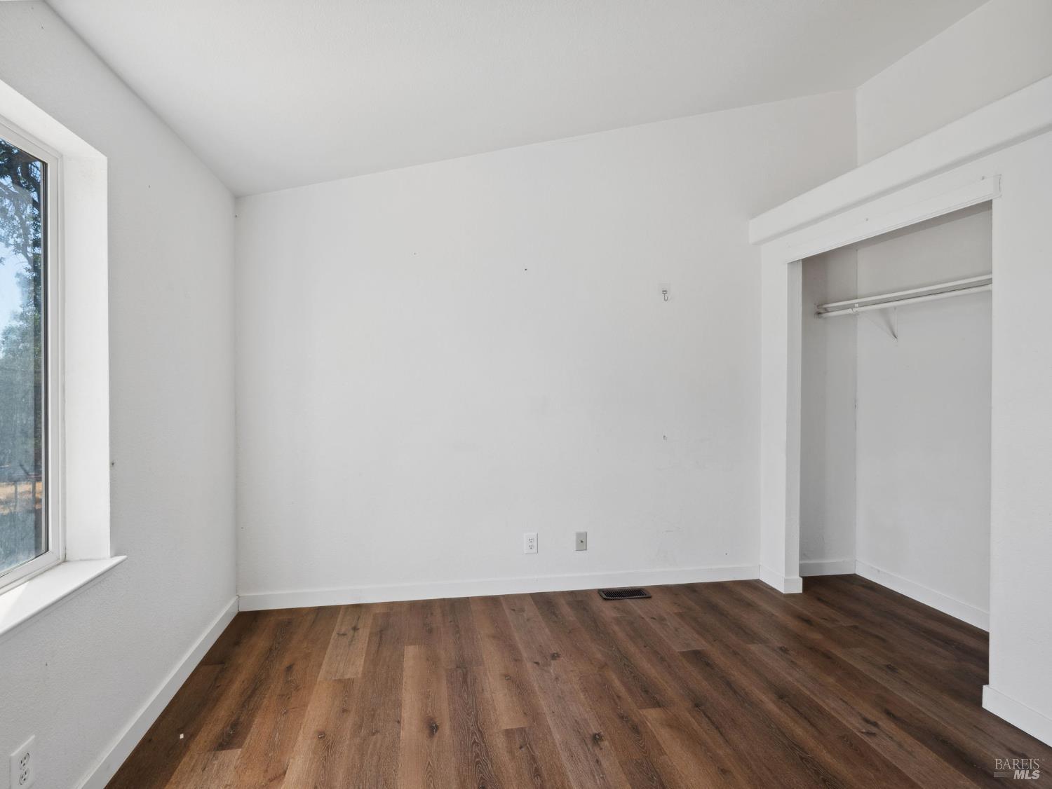 Detail Gallery Image 21 of 64 For 15400 May Hollow Rd, Lower Lake,  CA 95457 - 3 Beds | 2 Baths