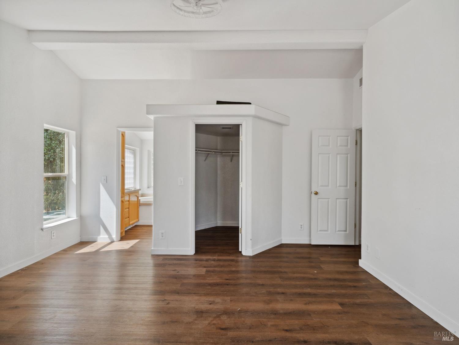 Detail Gallery Image 31 of 64 For 15400 May Hollow Rd, Lower Lake,  CA 95457 - 3 Beds | 2 Baths