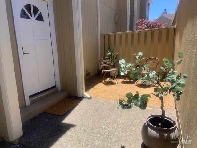 Detail Gallery Image 19 of 28 For 7 Byron Cir, Mill Valley,  CA 94941 - 3 Beds | 2/1 Baths