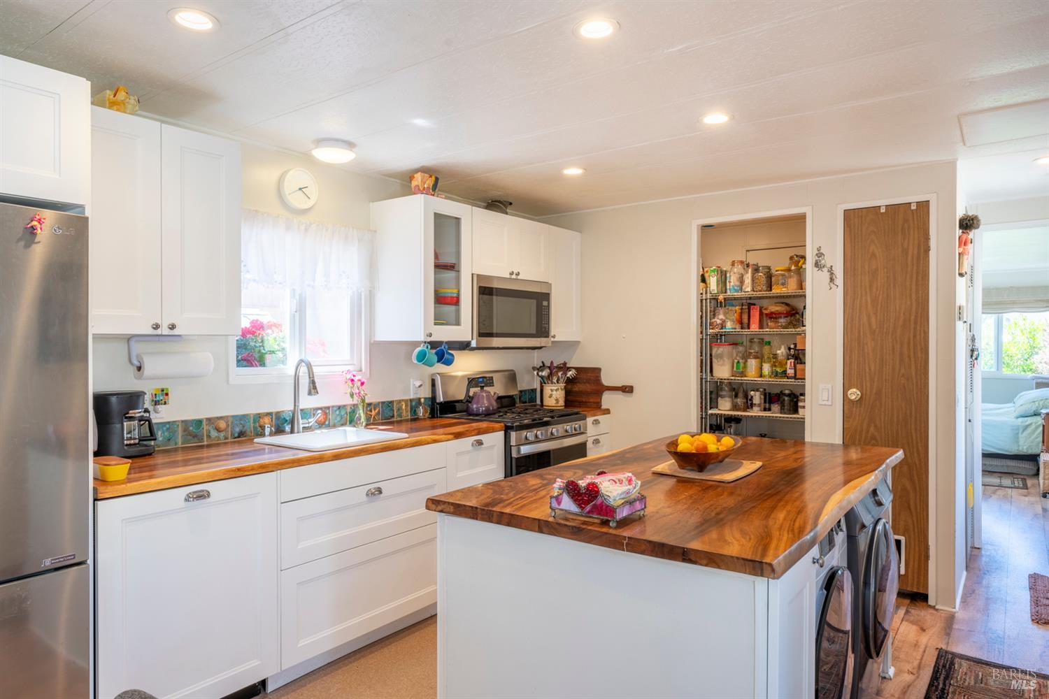 Detail Gallery Image 9 of 27 For 13500 Point Cabrillo Dr 13, Mendocino,  CA 95460 - 2 Beds | 1 Baths