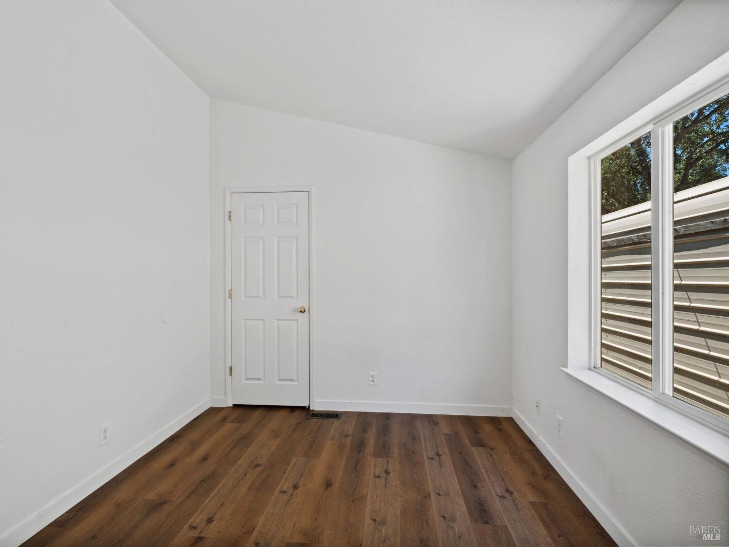 Detail Gallery Image 27 of 64 For 15400 May Hollow Rd, Lower Lake,  CA 95457 - 3 Beds | 2 Baths
