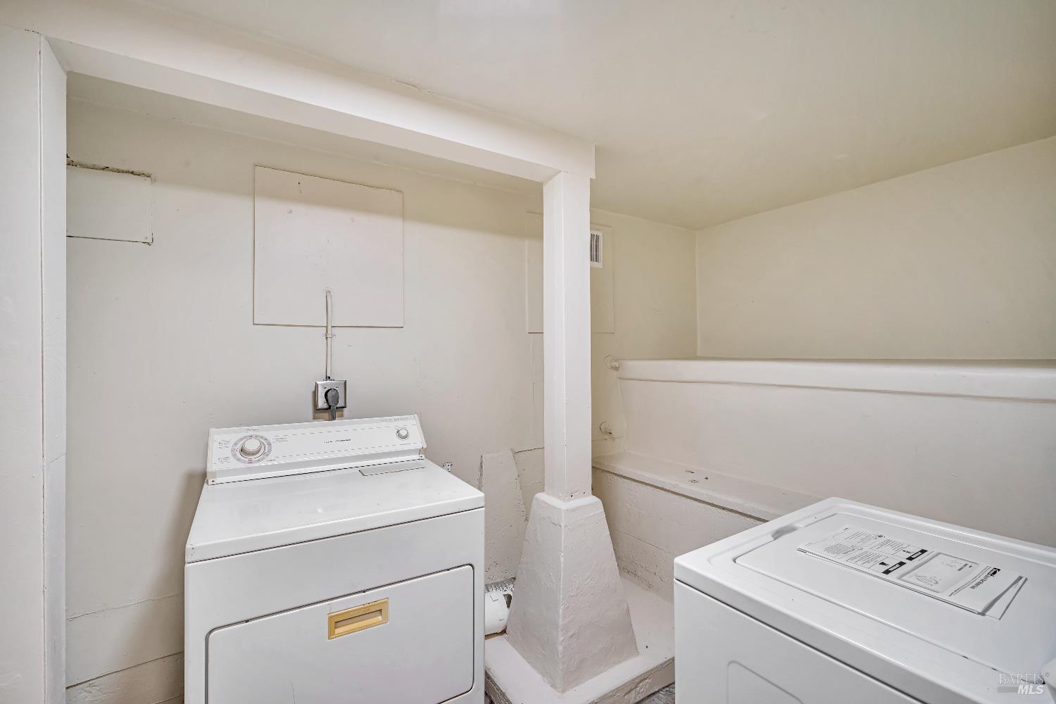 Detail Gallery Image 27 of 34 For 19375 Pine Glade Unkn, Guerneville,  CA 95446 - 2 Beds | 2 Baths
