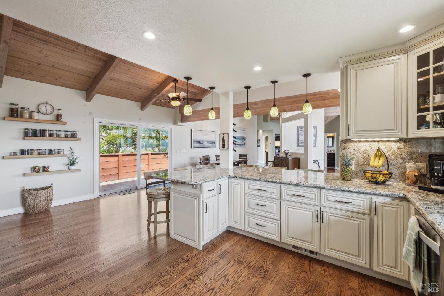 Detail Gallery Image 23 of 68 For 104 Eagle Dr, Novato,  CA 94949 - 4 Beds | 3 Baths