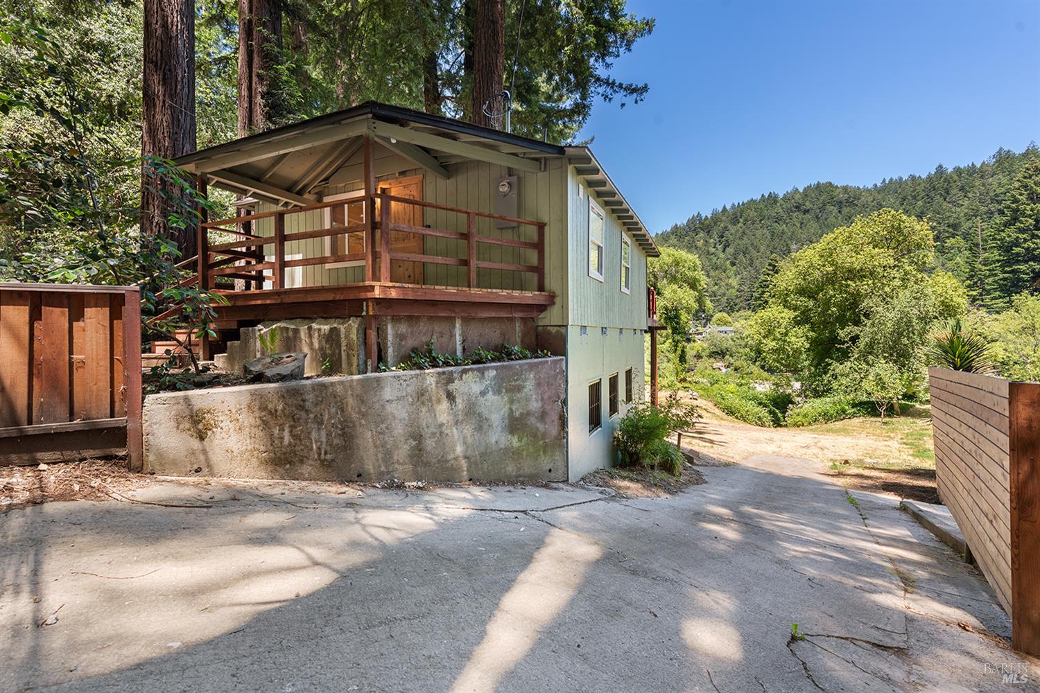 Detail Gallery Image 21 of 36 For 18135 Hwy 116 Unkn, Guerneville,  CA 95446 - 2 Beds | 1 Baths