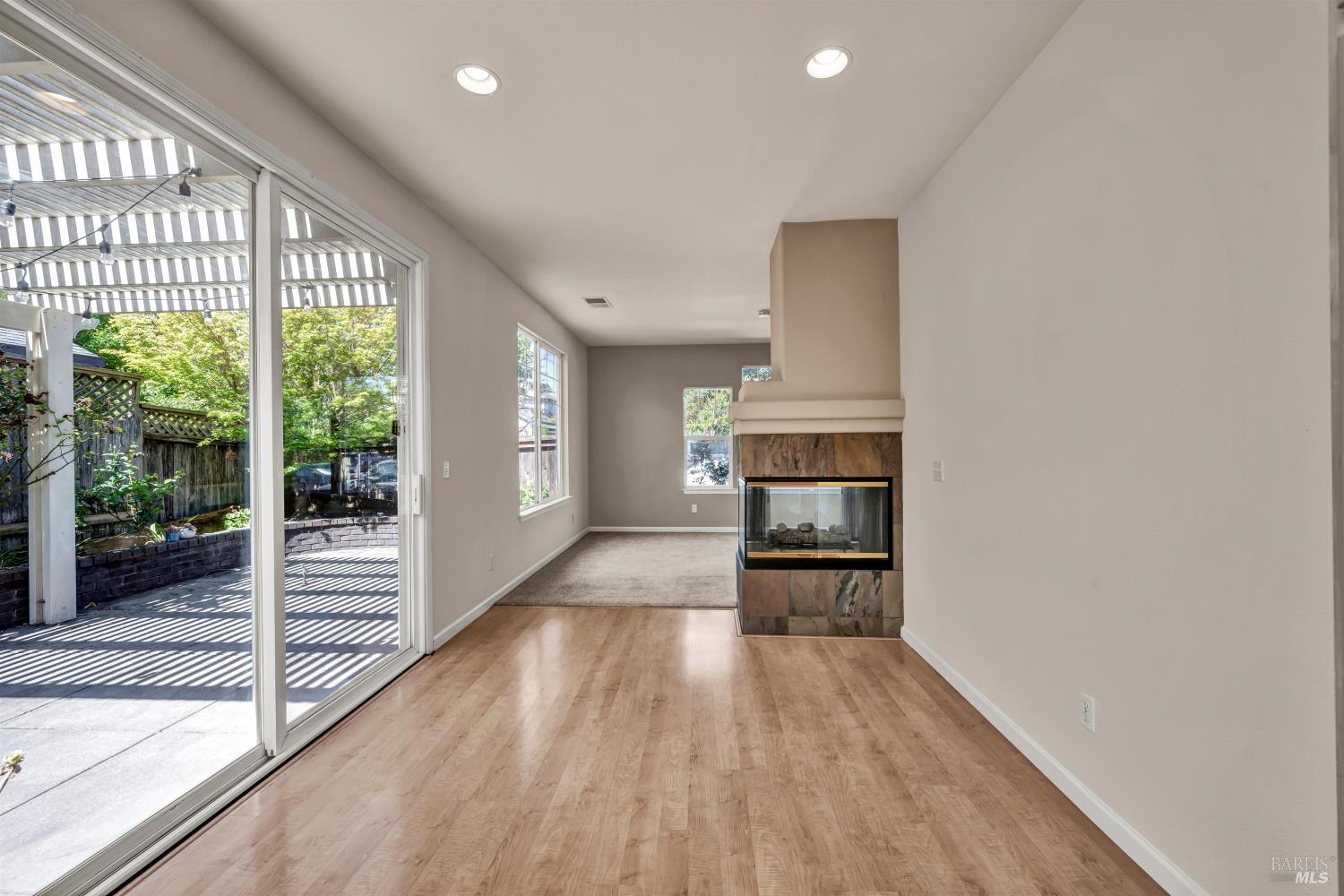 Detail Gallery Image 11 of 24 For 2782 Cumberland St, Santa Rosa,  CA 95407 - 3 Beds | 2 Baths