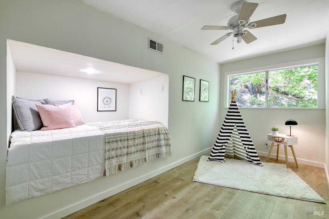Detail Gallery Image 40 of 54 For 76 Oak Springs Dr, San Anselmo,  CA 94960 - 5 Beds | 3 Baths