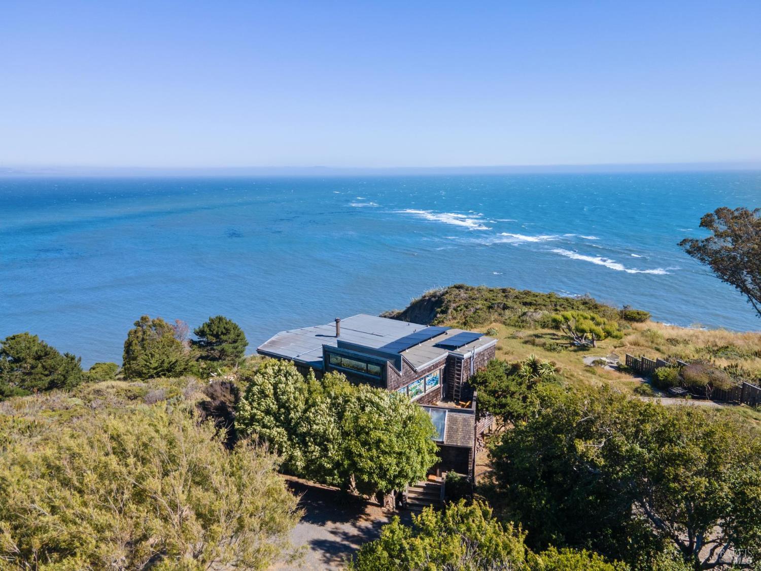 Detail Gallery Image 2 of 93 For 272 Ocean Pkwy, Bolinas,  CA 94924 - 3 Beds | 2 Baths