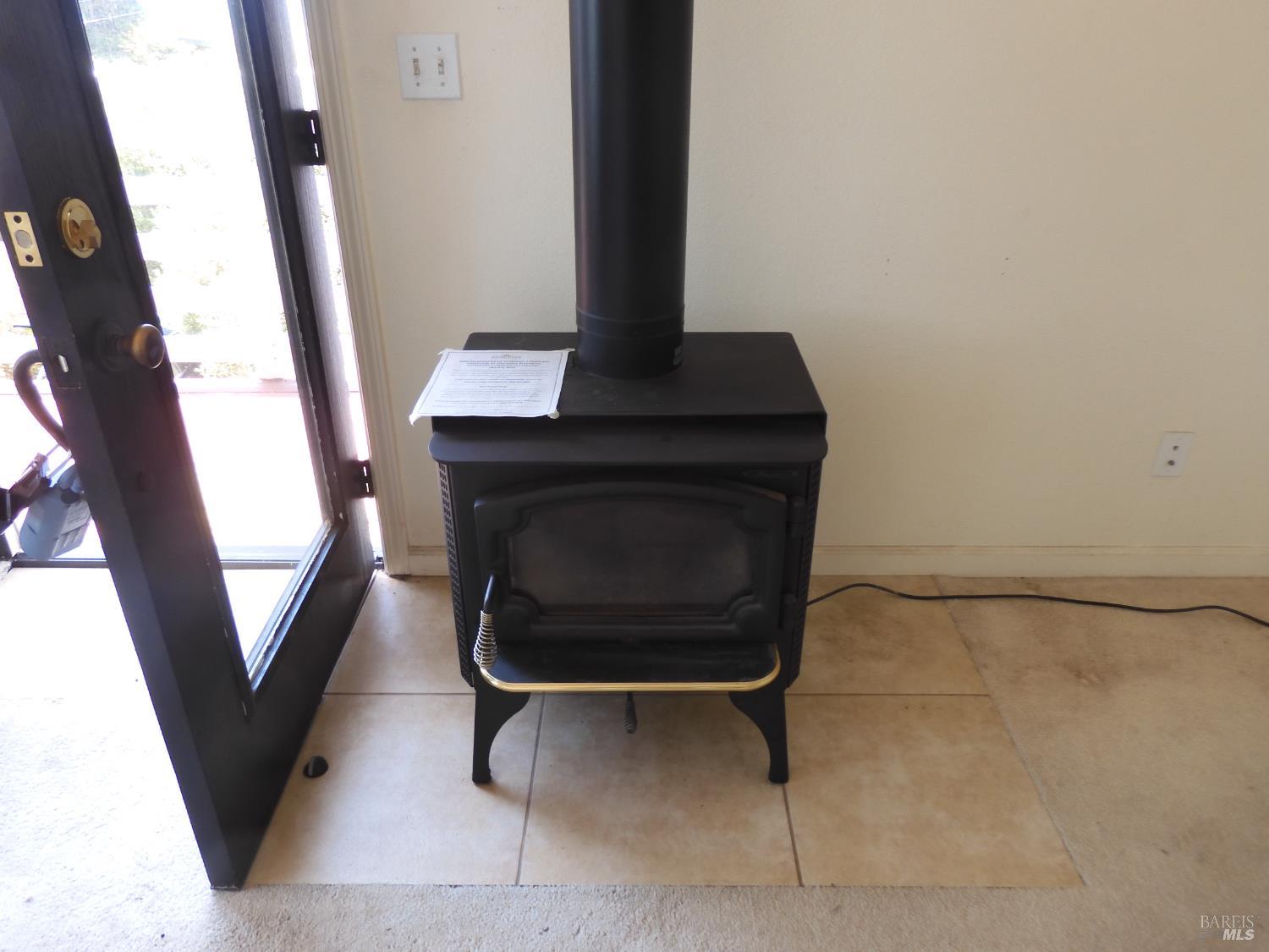 Detail Gallery Image 8 of 11 For 10848 Hereford Dr, Jenner,  CA 95450 - 1 Beds | 1 Baths