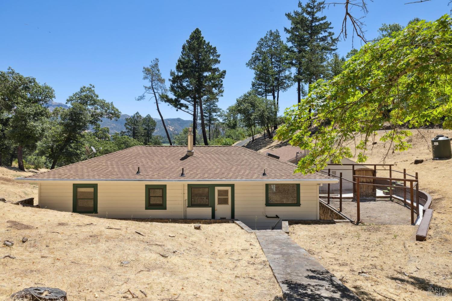 Detail Gallery Image 25 of 33 For 1200 Bennett Ln, Calistoga,  CA 94515 - 2 Beds | 1 Baths