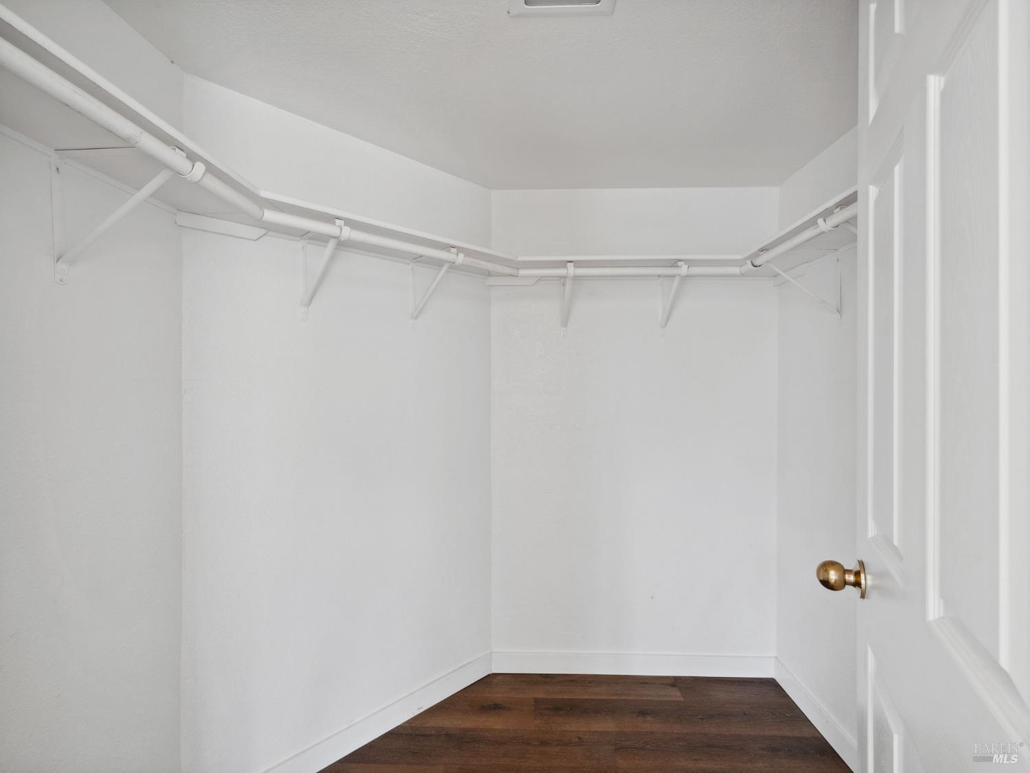 Detail Gallery Image 35 of 64 For 15400 May Hollow Rd, Lower Lake,  CA 95457 - 3 Beds | 2 Baths