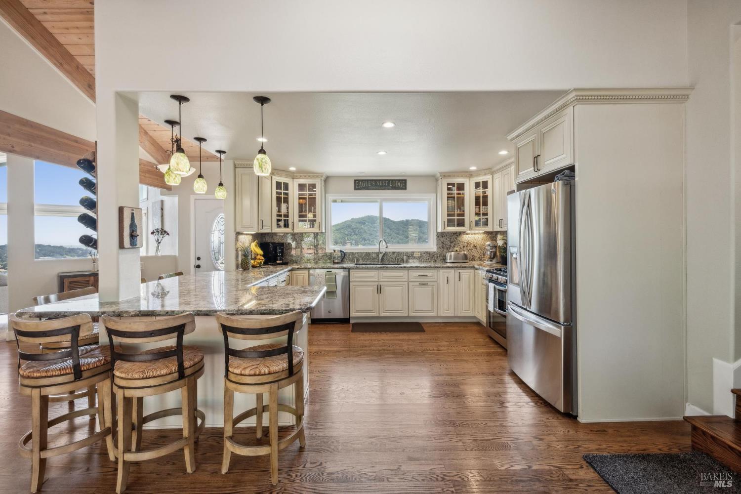 Detail Gallery Image 19 of 68 For 104 Eagle Dr, Novato,  CA 94949 - 4 Beds | 3 Baths