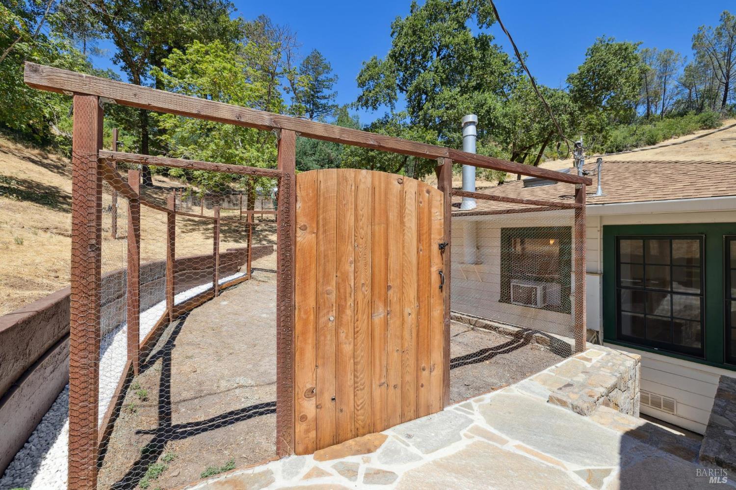 Detail Gallery Image 23 of 33 For 1200 Bennett Ln, Calistoga,  CA 94515 - 2 Beds | 1 Baths