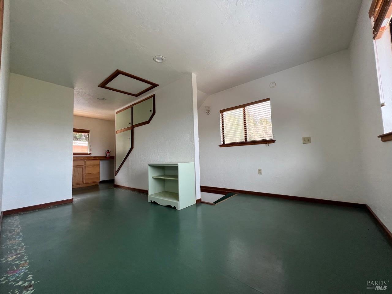 Detail Gallery Image 39 of 57 For 3100 Radical Ridge Rd, Redwood Valley,  CA 95470 - 4 Beds | 1/3 Baths
