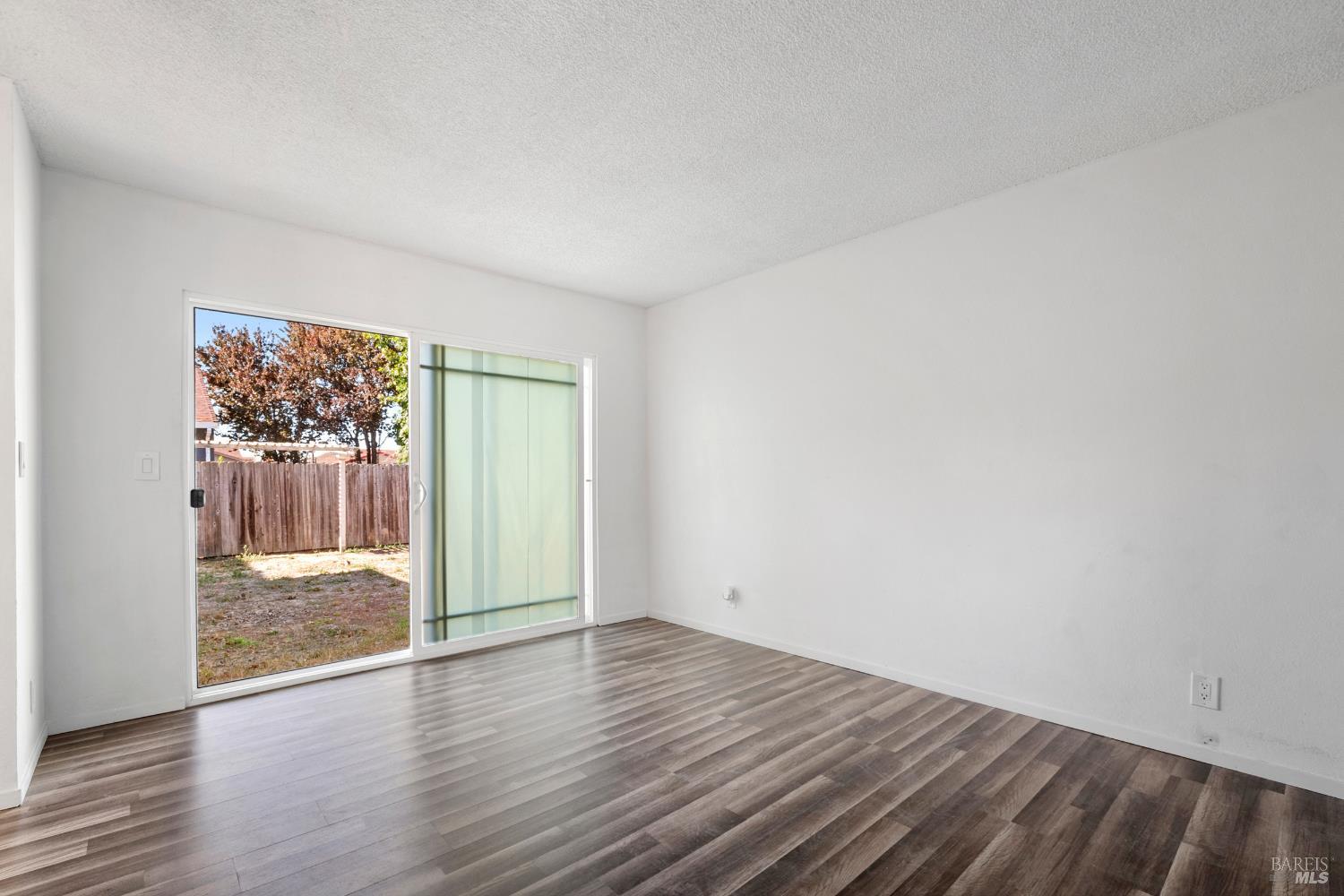 Springfield None, Vallejo, California image 28