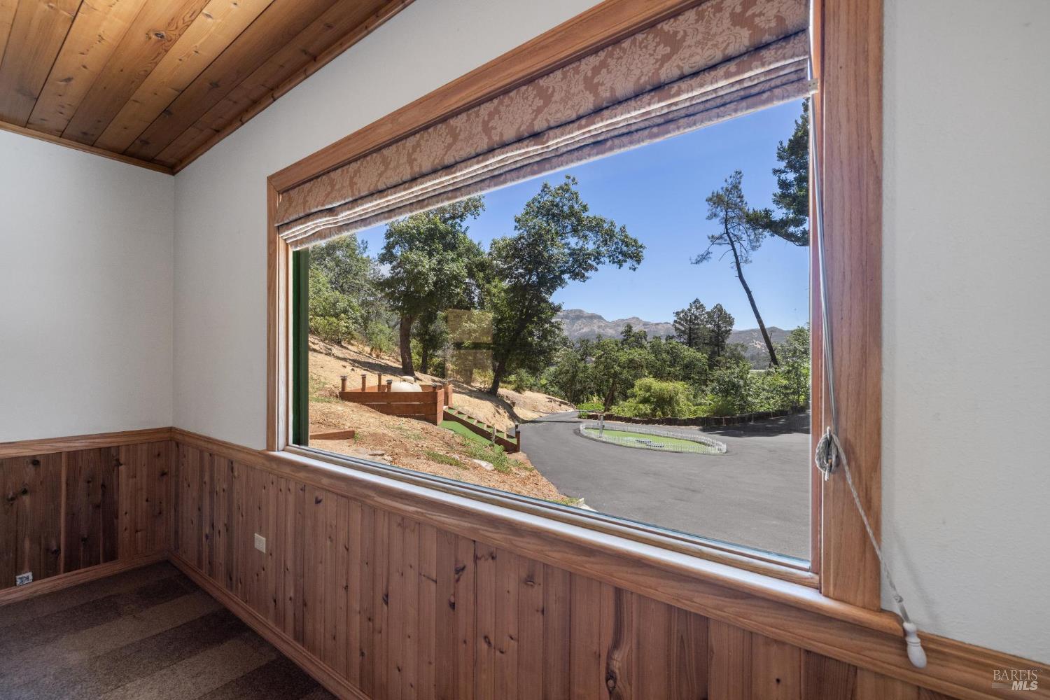 Detail Gallery Image 20 of 33 For 1200 Bennett Ln, Calistoga,  CA 94515 - 2 Beds | 1 Baths