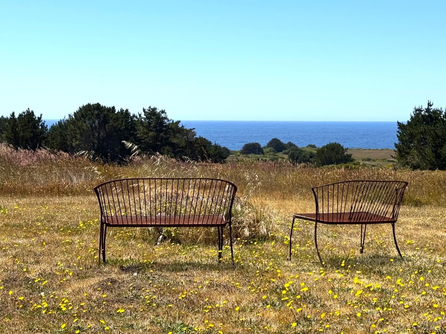 Detail Gallery Image 4 of 27 For 13500 Point Cabrillo Dr 13, Mendocino,  CA 95460 - 2 Beds | 1 Baths