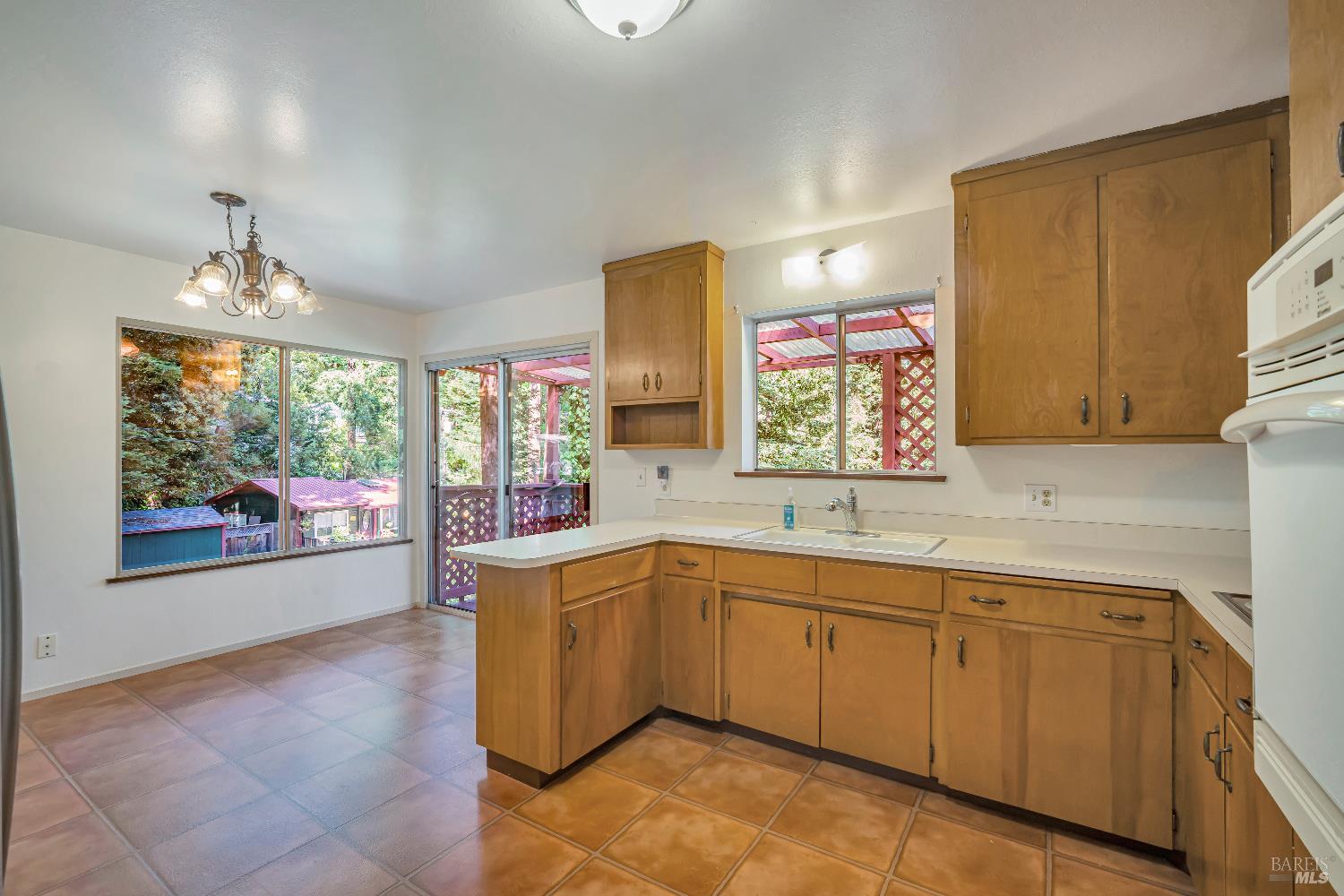 Detail Gallery Image 6 of 34 For 19375 Pine Glade Unkn, Guerneville,  CA 95446 - 2 Beds | 2 Baths