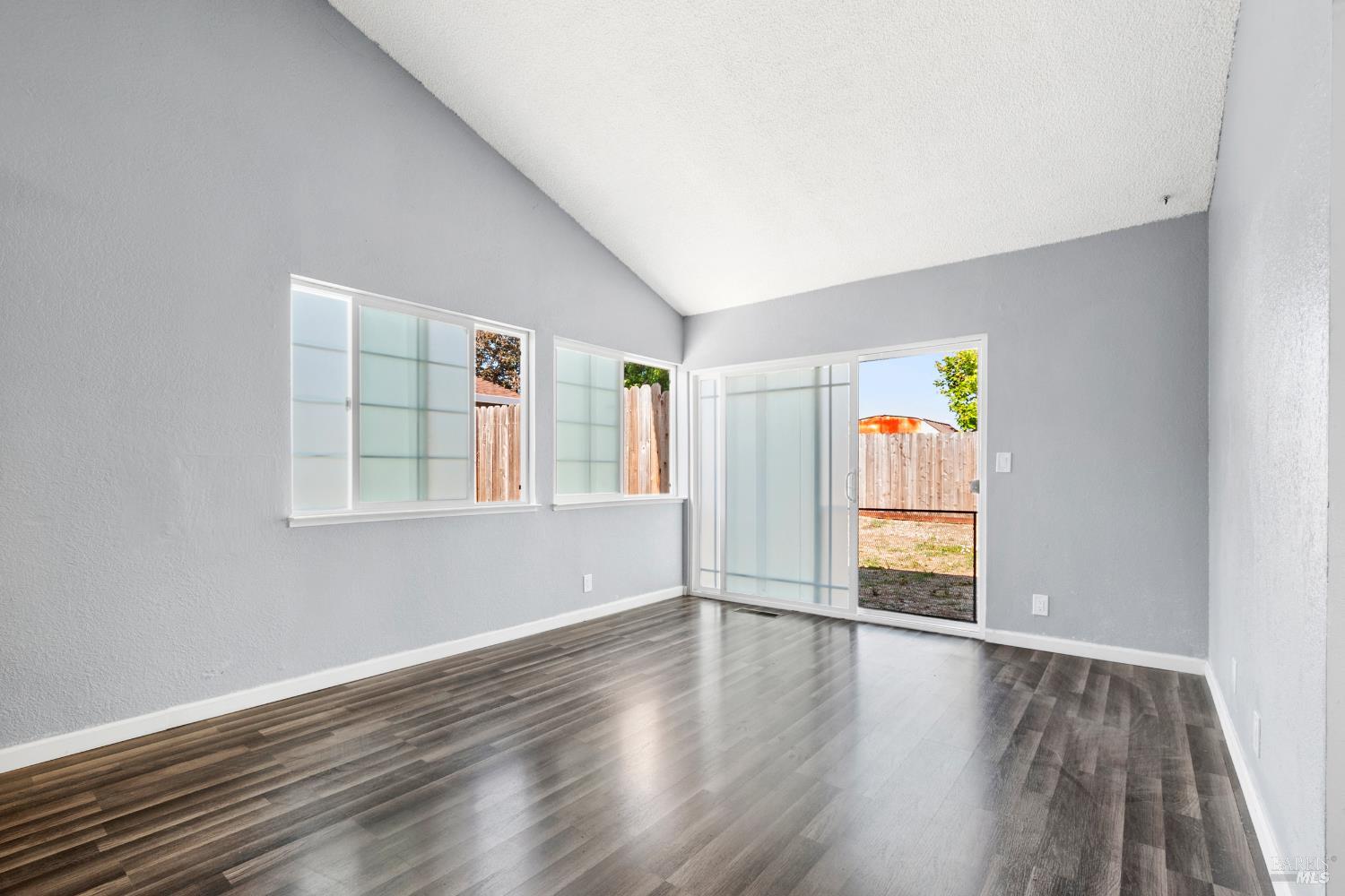 Springfield None, Vallejo, California image 9