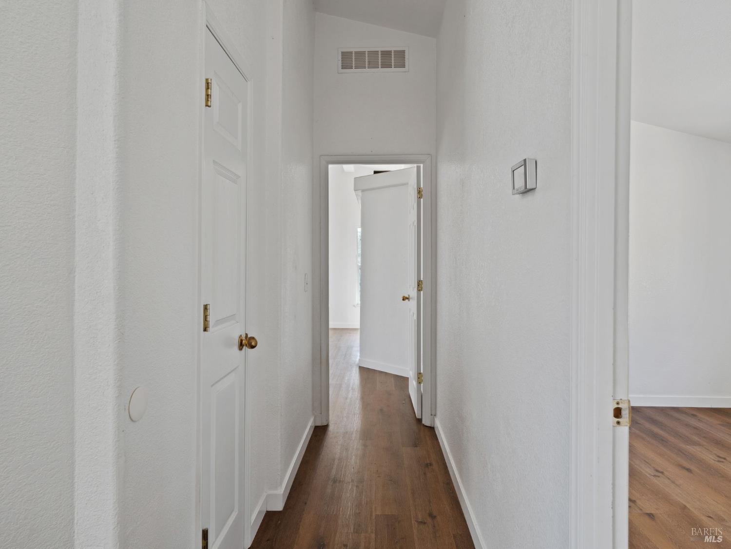 Detail Gallery Image 19 of 64 For 15400 May Hollow Rd, Lower Lake,  CA 95457 - 3 Beds | 2 Baths