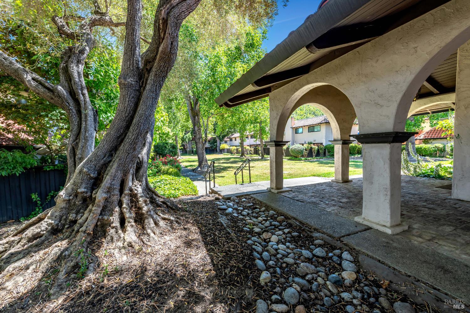 Detail Gallery Image 37 of 43 For 74 Grande Paseo Unkn, San Rafael,  CA 94903 - 4 Beds | 2/1 Baths