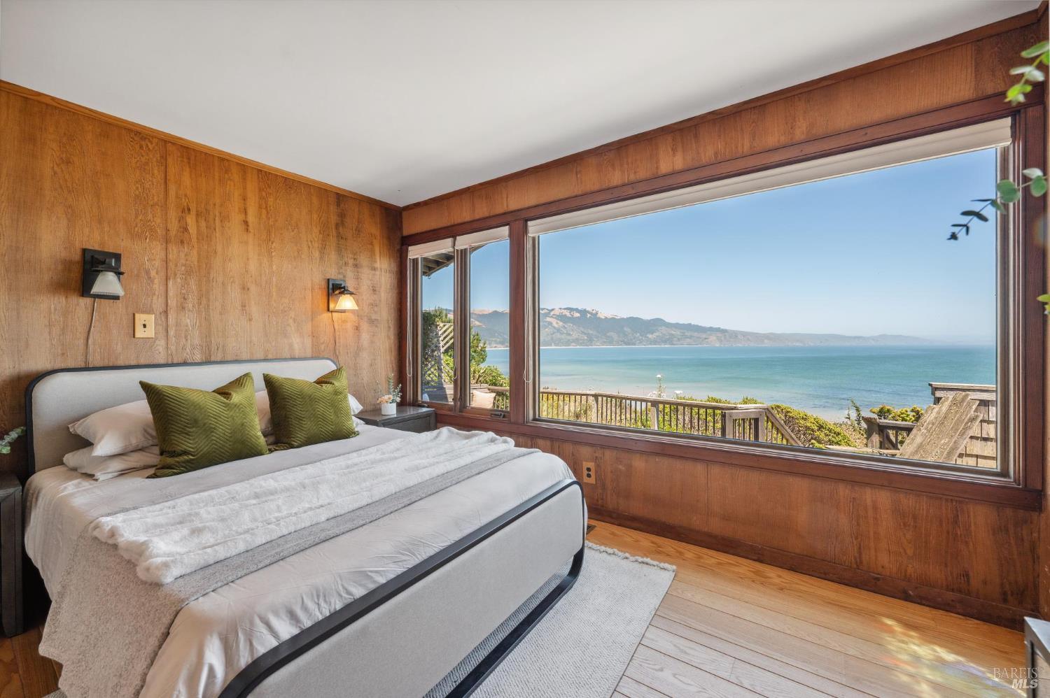 Detail Gallery Image 32 of 93 For 272 Ocean Pkwy, Bolinas,  CA 94924 - 3 Beds | 2 Baths