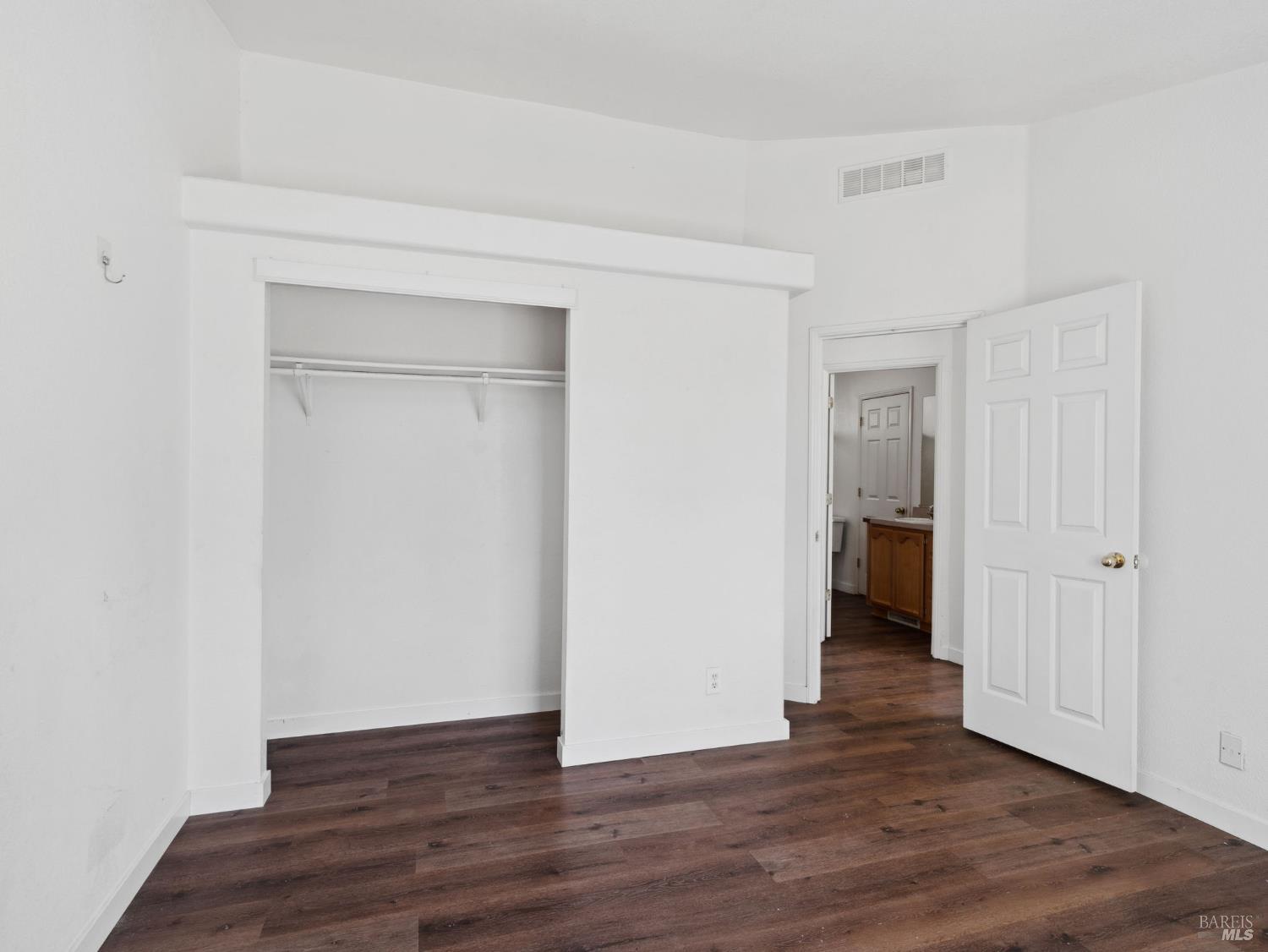 Detail Gallery Image 22 of 64 For 15400 May Hollow Rd, Lower Lake,  CA 95457 - 3 Beds | 2 Baths
