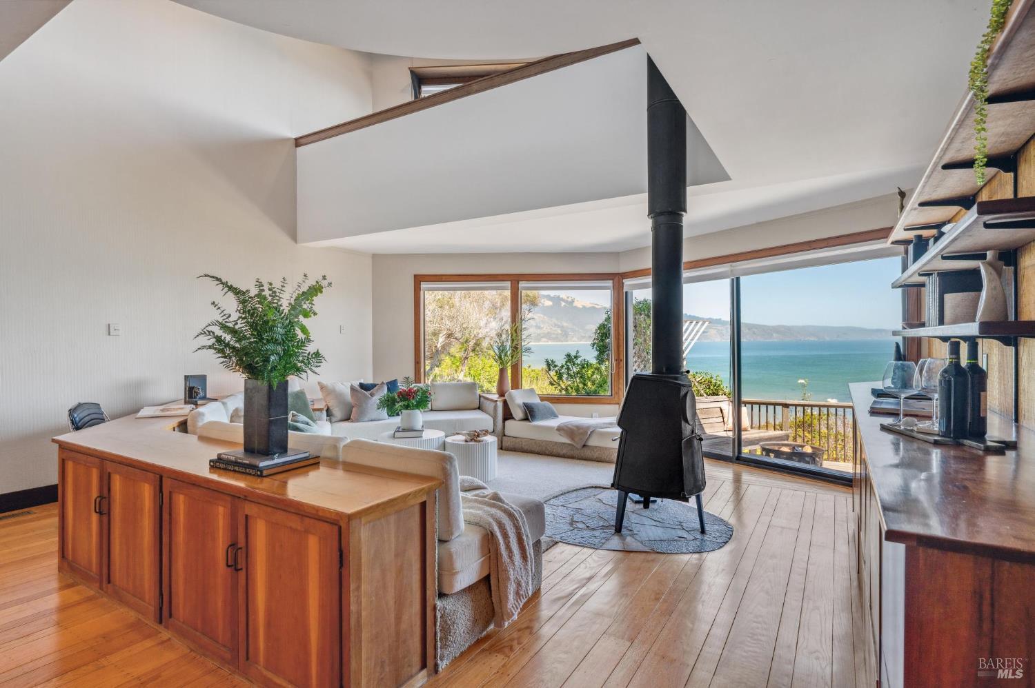 Detail Gallery Image 23 of 93 For 272 Ocean Pkwy, Bolinas,  CA 94924 - 3 Beds | 2 Baths