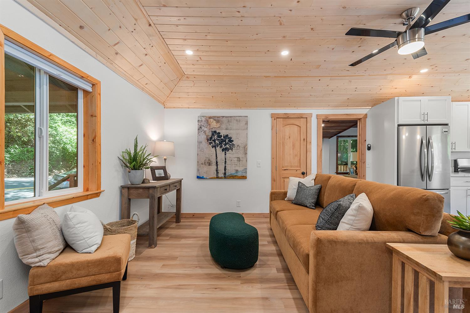 Detail Gallery Image 8 of 36 For 18135 Hwy 116 Unkn, Guerneville,  CA 95446 - 2 Beds | 1 Baths