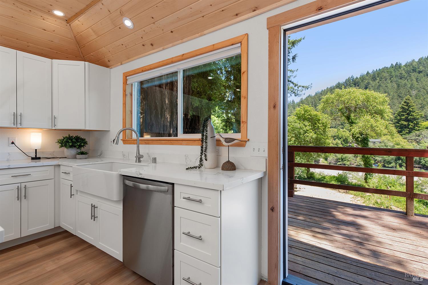 Detail Gallery Image 11 of 36 For 18135 Hwy 116 Unkn, Guerneville,  CA 95446 - 2 Beds | 1 Baths