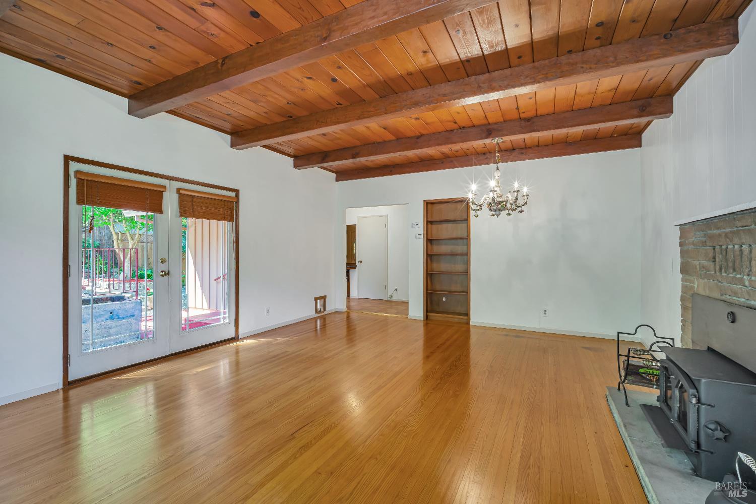 Detail Gallery Image 4 of 34 For 19375 Pine Glade Unkn, Guerneville,  CA 95446 - 2 Beds | 2 Baths