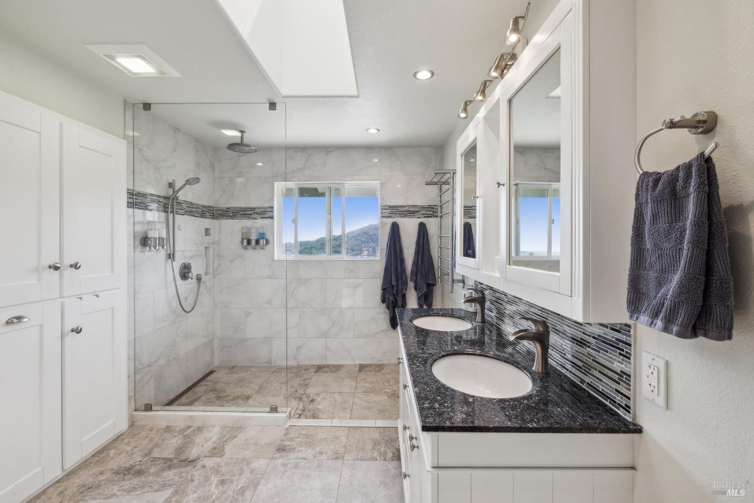 Detail Gallery Image 31 of 68 For 104 Eagle Dr, Novato,  CA 94949 - 4 Beds | 3 Baths