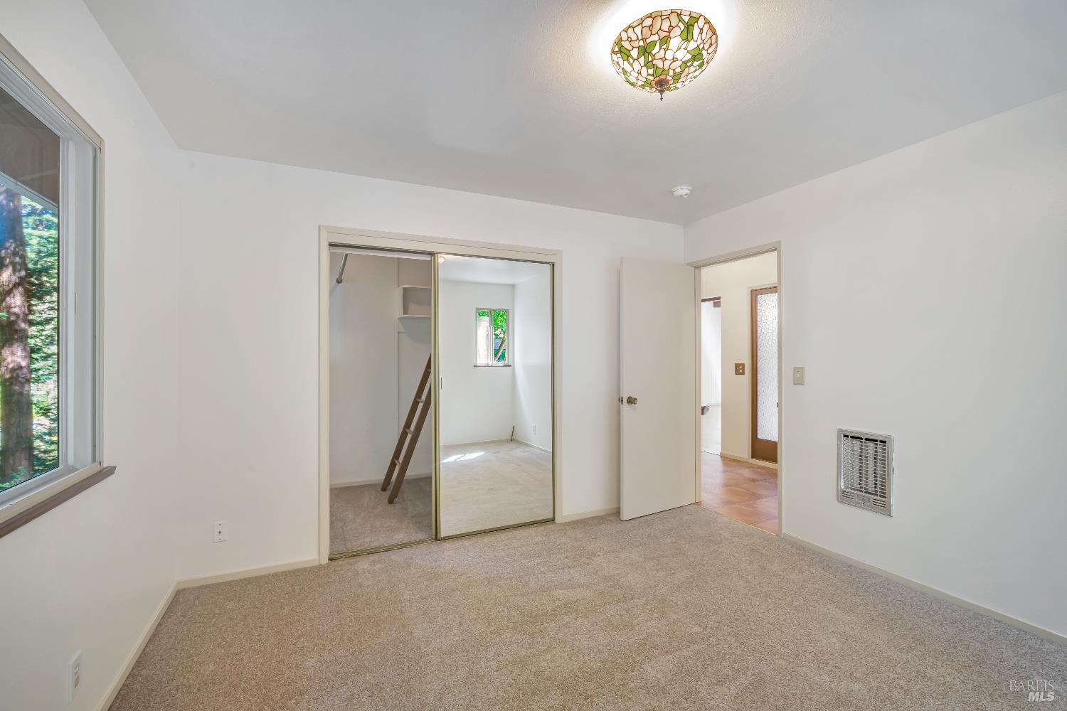 Detail Gallery Image 10 of 34 For 19375 Pine Glade Unkn, Guerneville,  CA 95446 - 2 Beds | 2 Baths