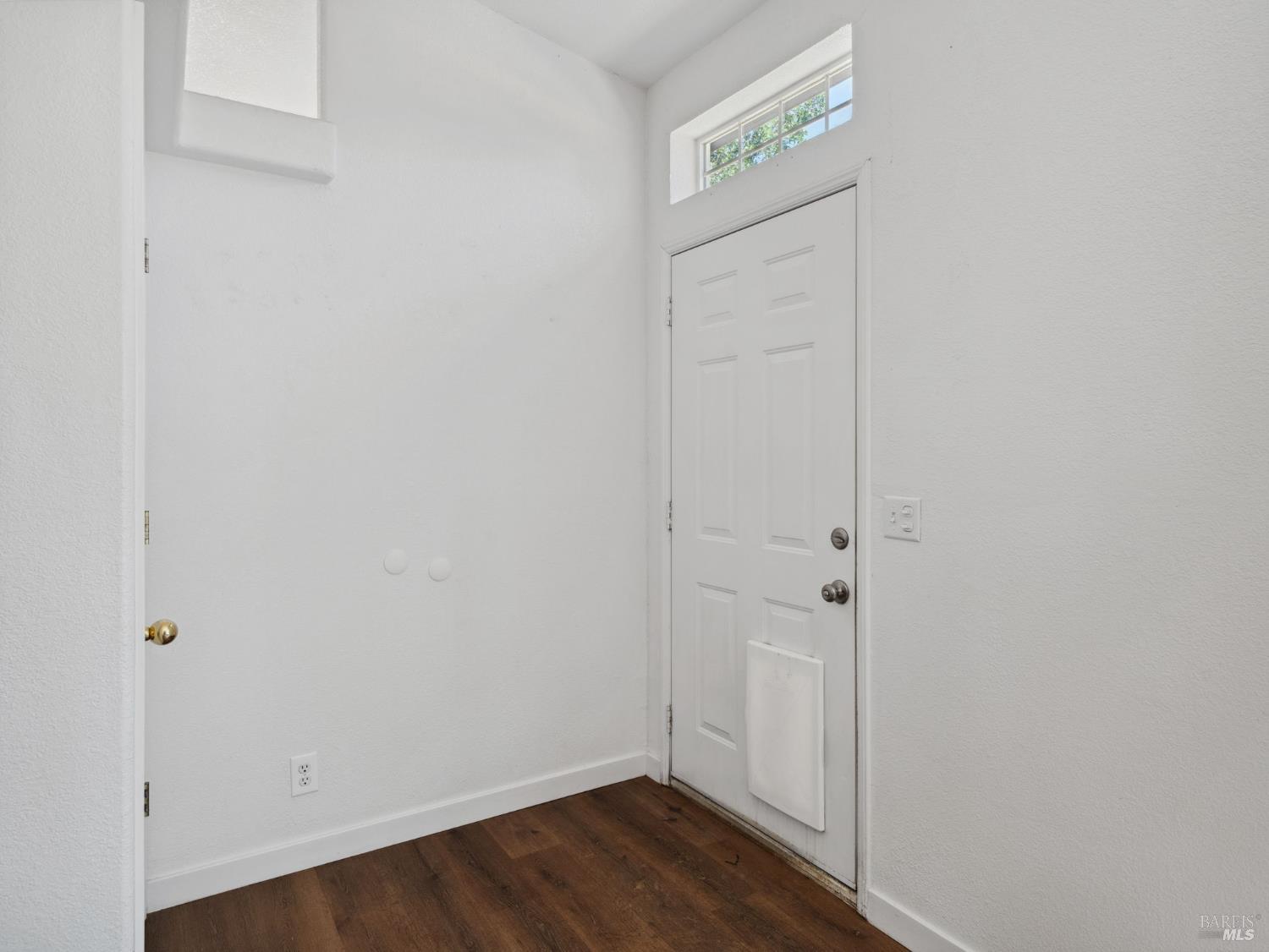 Detail Gallery Image 38 of 64 For 15400 May Hollow Rd, Lower Lake,  CA 95457 - 3 Beds | 2 Baths