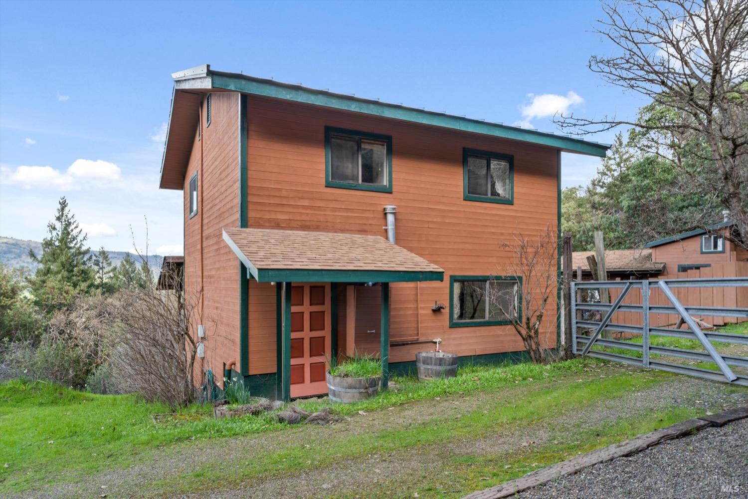 Detail Gallery Image 29 of 57 For 3100 Radical Ridge Rd, Redwood Valley,  CA 95470 - 4 Beds | 1/3 Baths