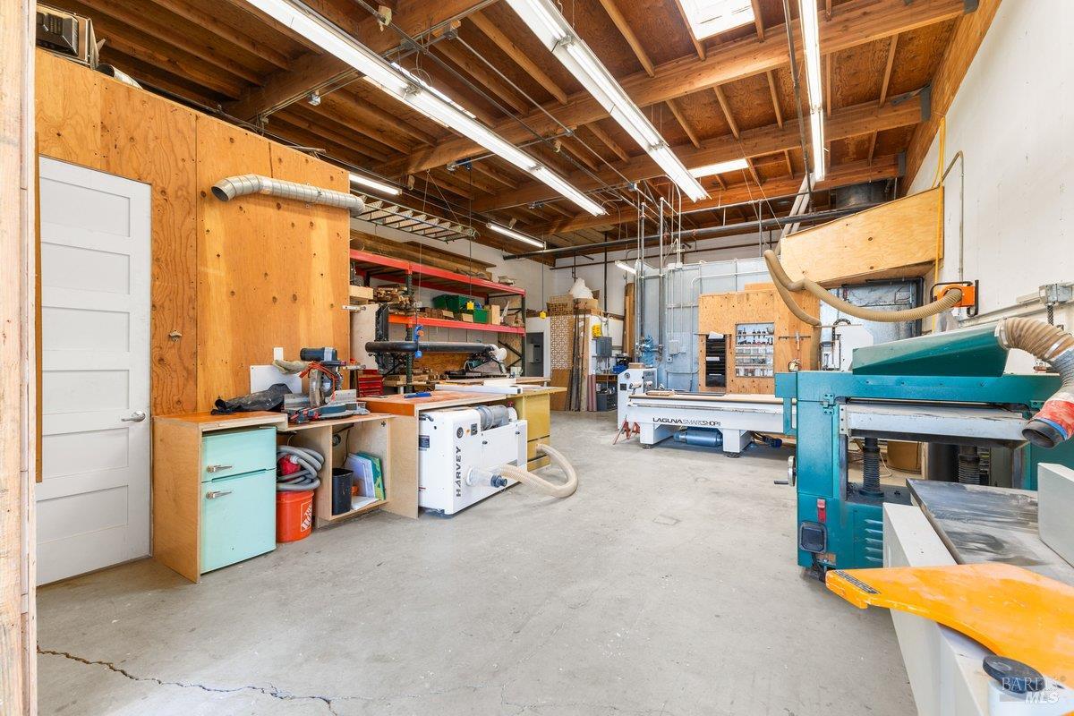 Detail Gallery Image 8 of 21 For 1130 Industrial Ave #9,  Petaluma,  CA 94952 - – Beds | – Baths