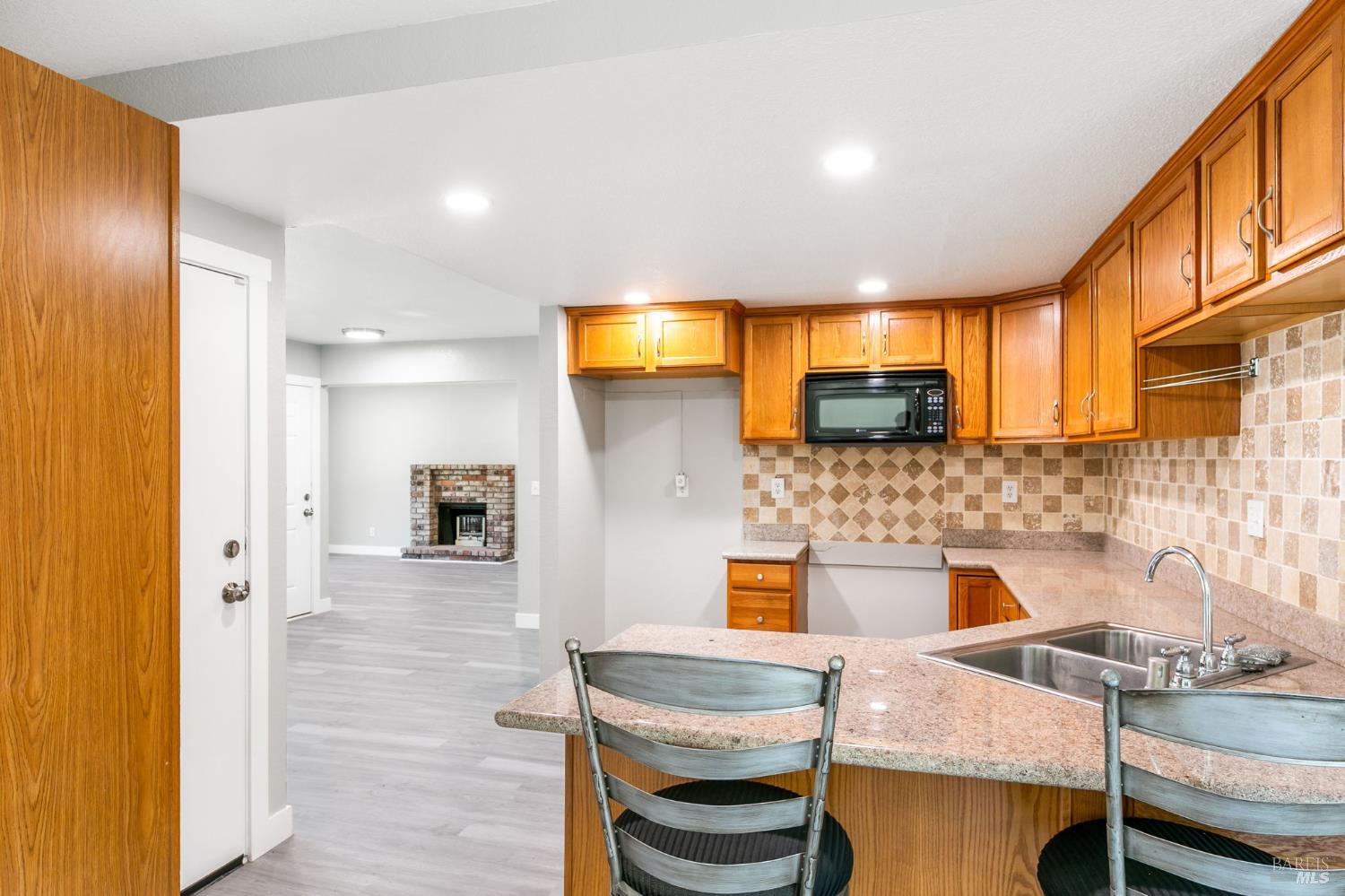 Pumice Court, Vallejo, California image 19