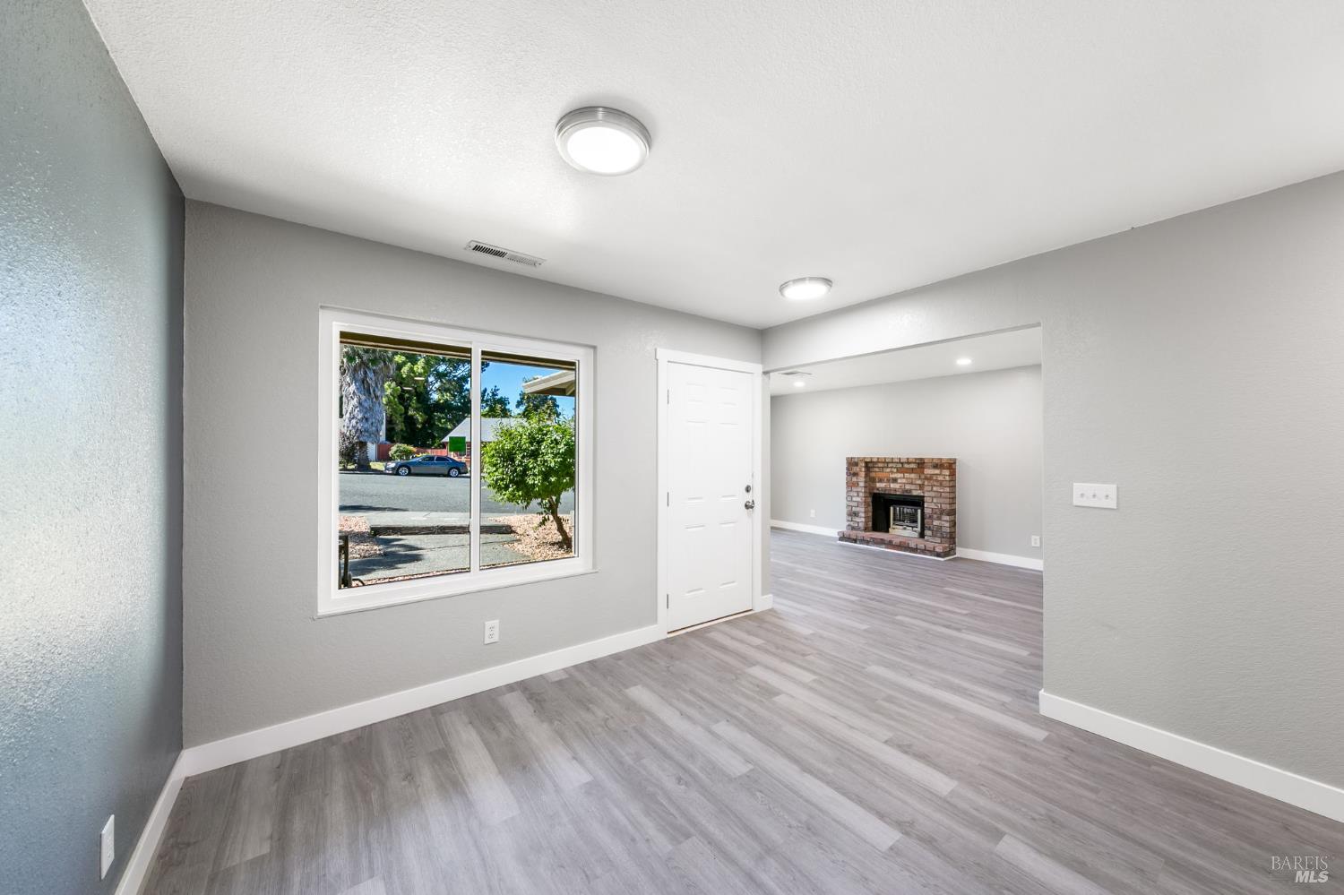 Pumice Court, Vallejo, California image 12