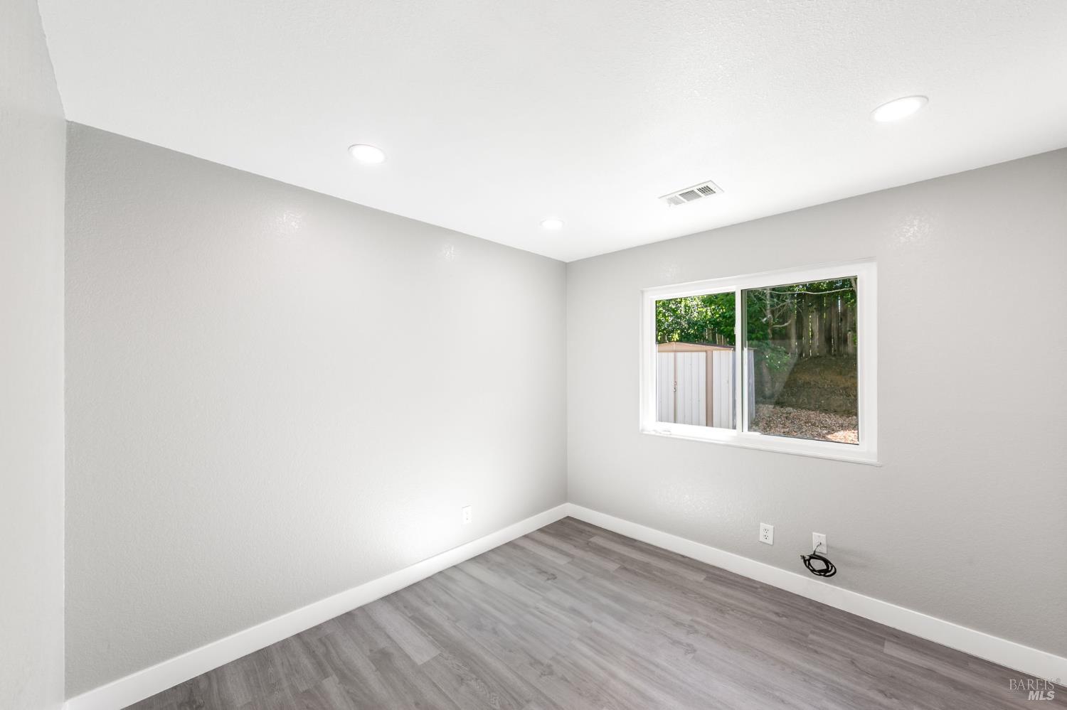 Pumice Court, Vallejo, California image 27