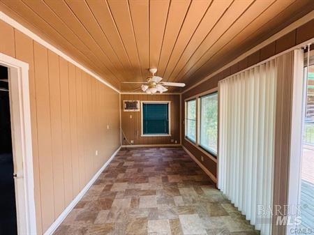 Detail Gallery Image 13 of 25 For 13292 Surf Ln, Clearlake Oaks,  CA 95423 - 2 Beds | 2/1 Baths