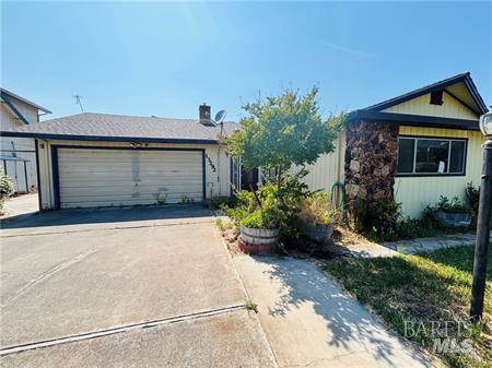 Detail Gallery Image 1 of 25 For 13292 Surf Ln, Clearlake Oaks,  CA 95423 - 2 Beds | 2/1 Baths