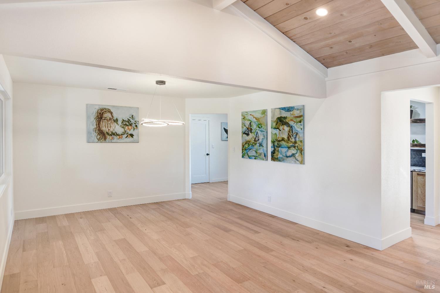 Detail Gallery Image 12 of 39 For 2513 Bethards Dr, Santa Rosa,  CA 95405 - 4 Beds | 2/1 Baths