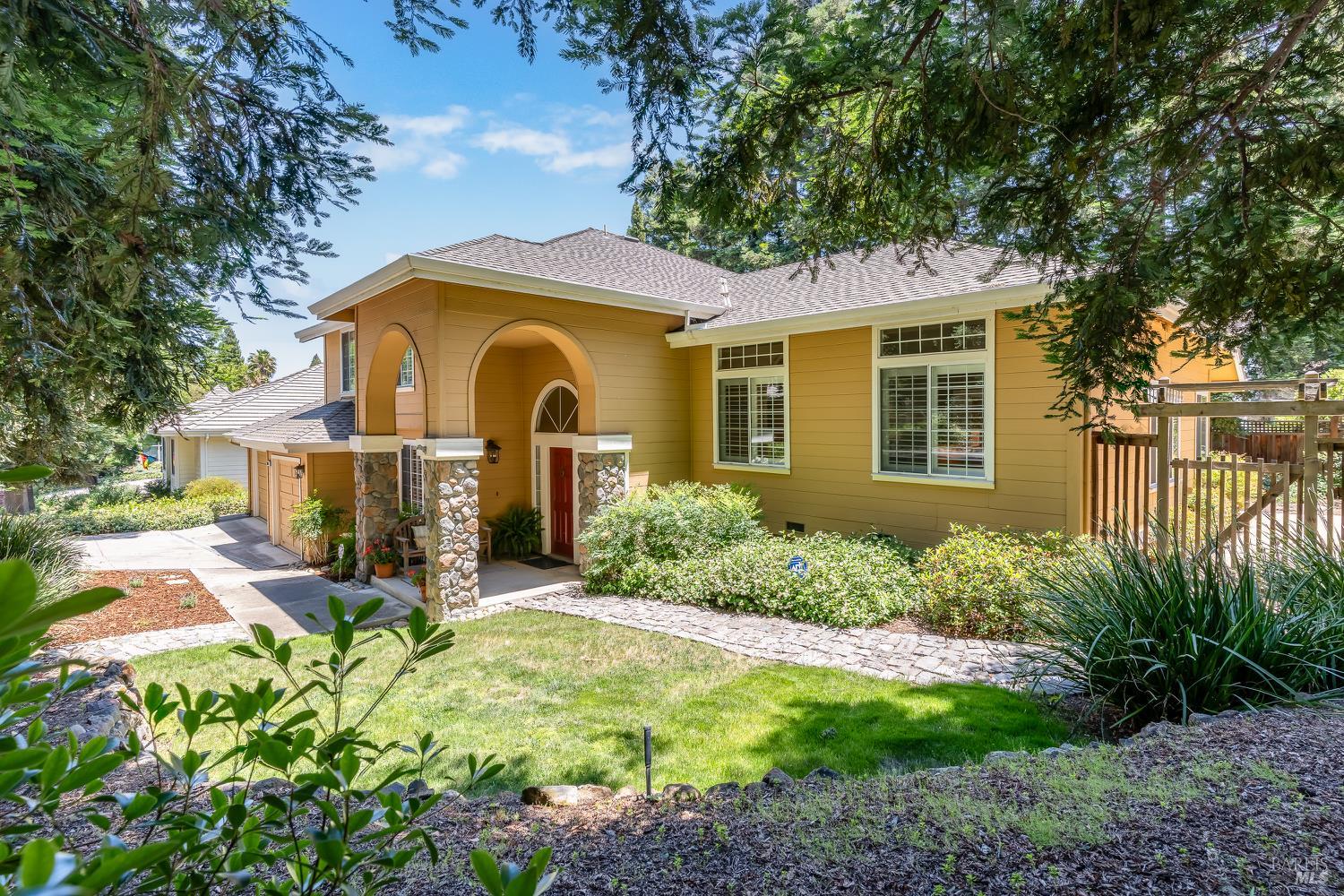 Detail Gallery Image 2 of 53 For 3800 Bouwina Ct, Concord,  CA 94518 - 4 Beds | 3 Baths