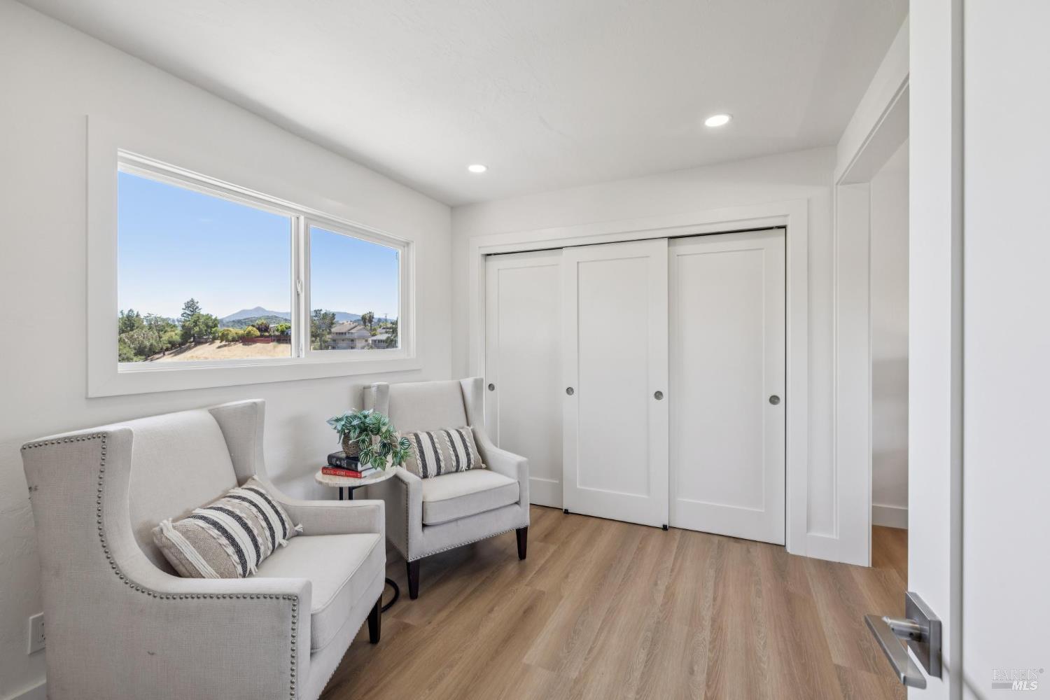Detail Gallery Image 23 of 45 For 16 Montevideo Way, San Rafael,  CA 94903 - 4 Beds | 3 Baths